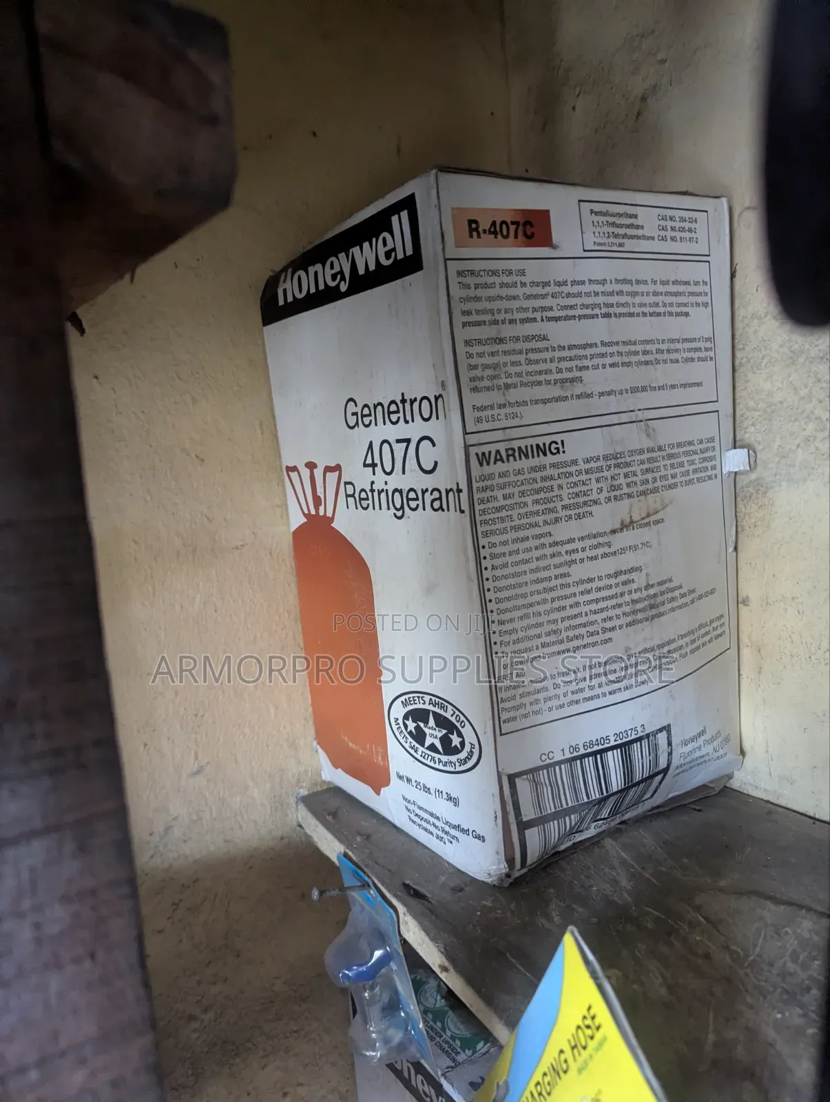 Honeywell Genetron 407C Refrigerant Gas Cylinder Box