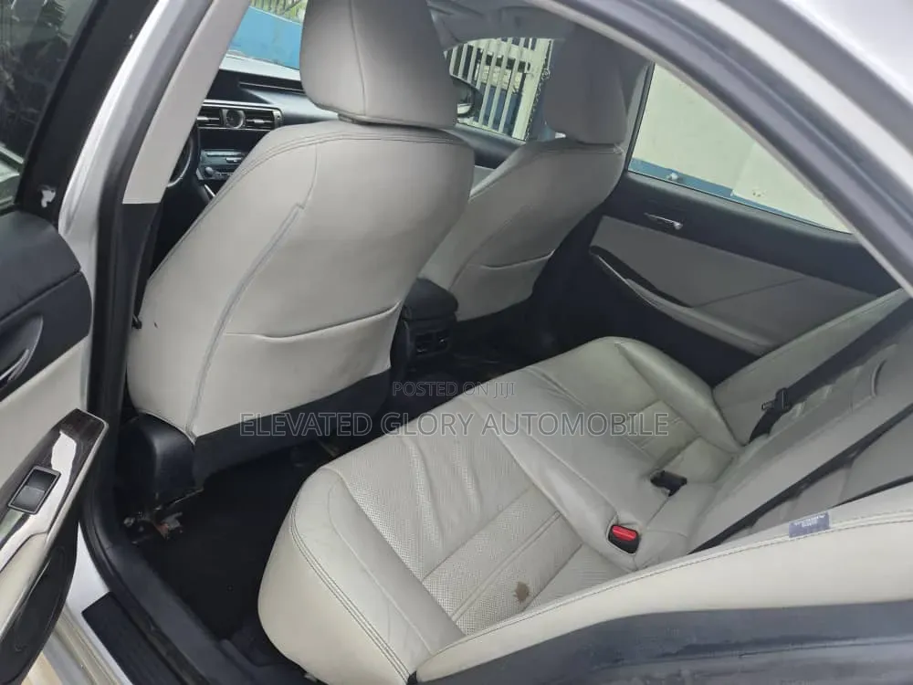 Lexus IS 2014 Silver