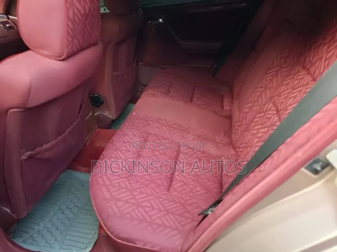Mercedes-Benz C180 2001 Gold