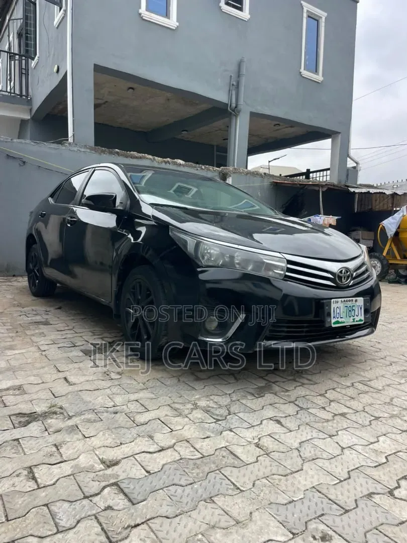 Toyota Corolla 2018 Black