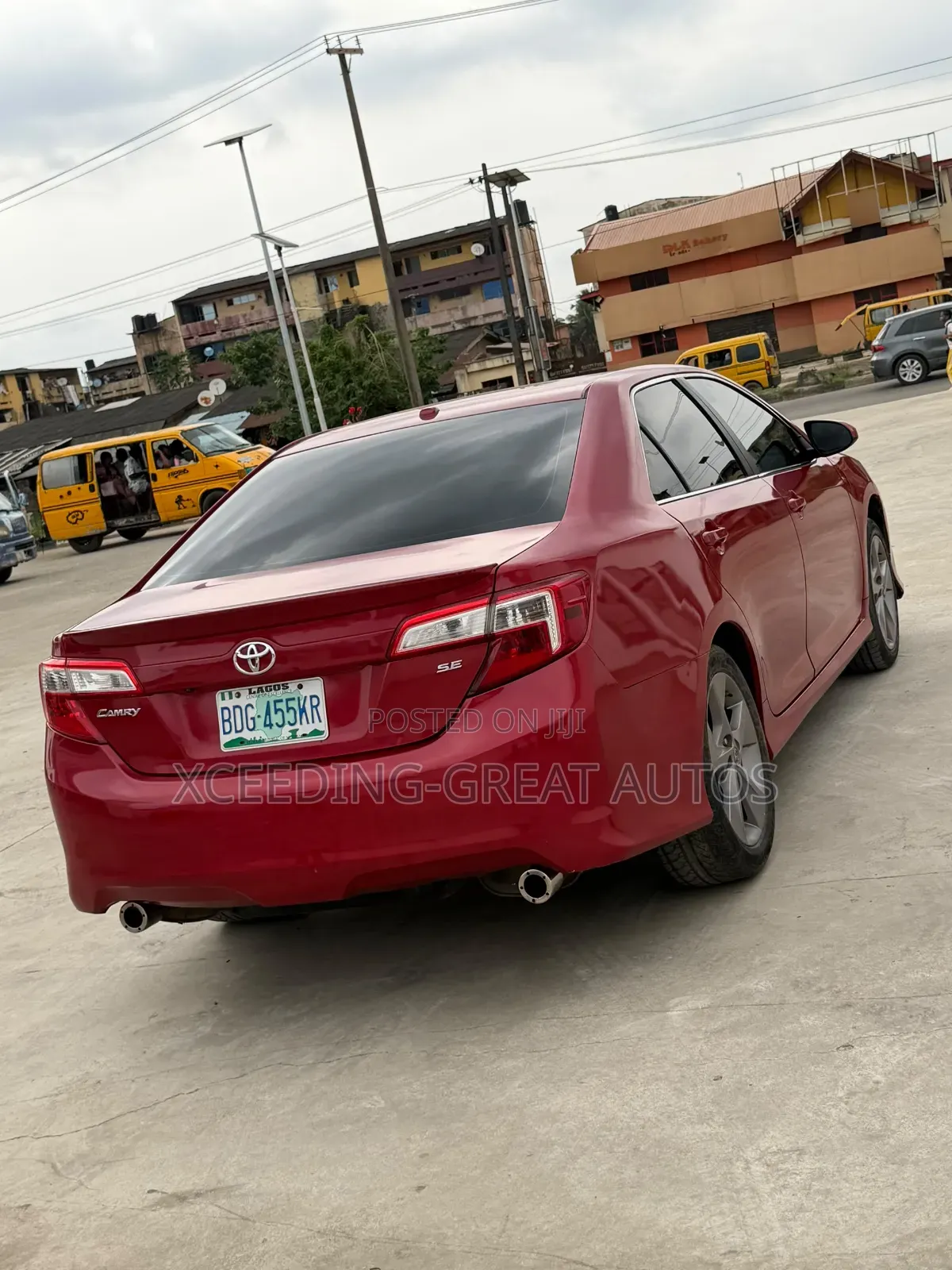 Toyota Camry SE V6 4dr Sedan (3.5L 6cyl 6A) 2013 Red