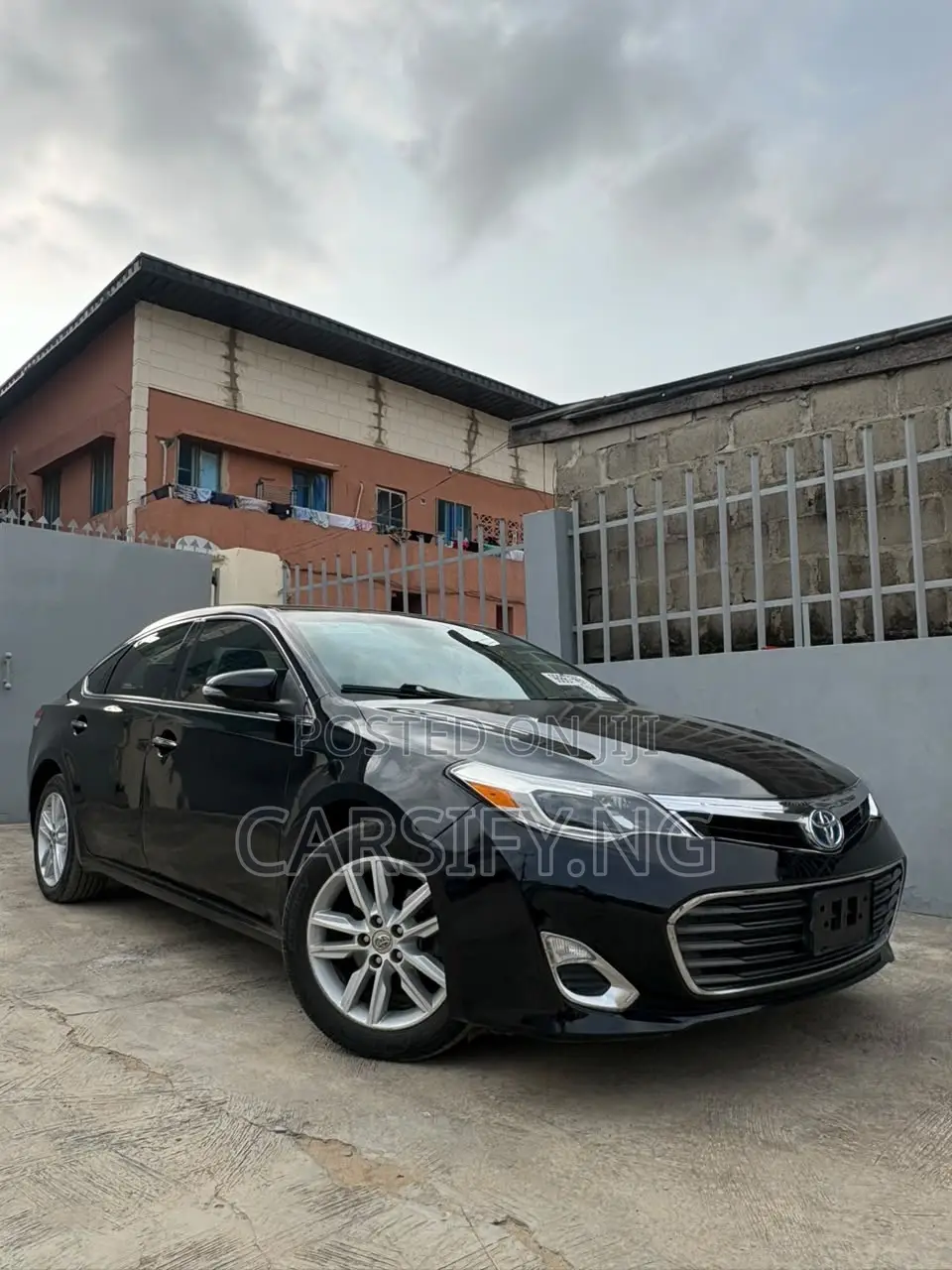 Toyota Avalon XLE 4dr Sedan (3.5L 6cyl 6A) 2014 Black