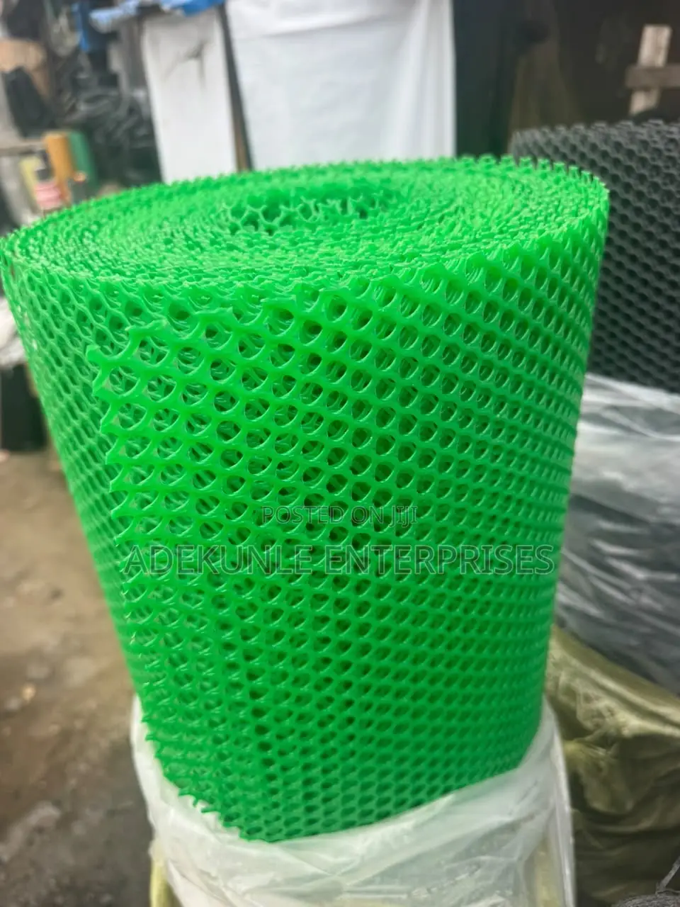 Roll of Green Plastic Wire Mesh 1.5 by 30m