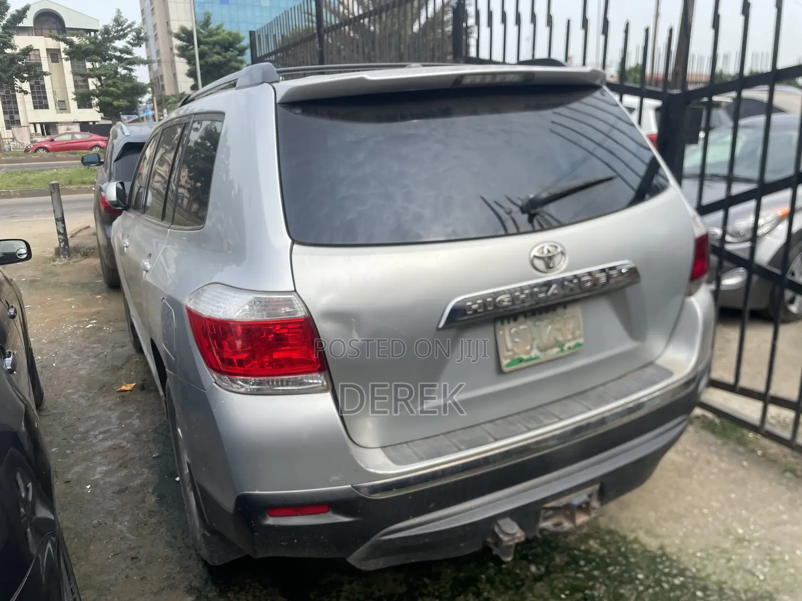 Toyota Highlander Limited 2012 Silver