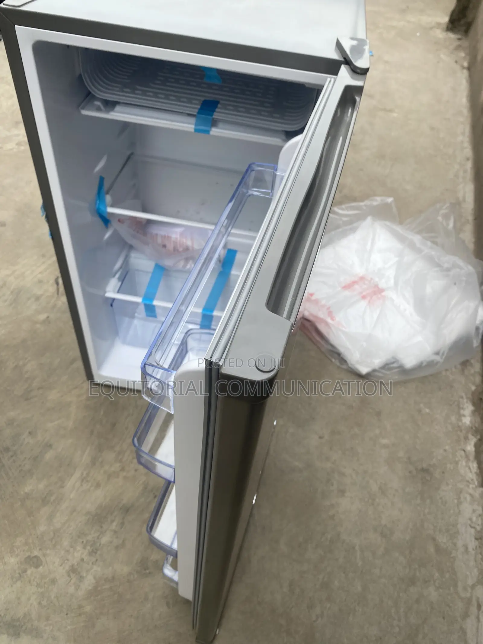 BRUHM 93L Compact Refrigerator for Fresh Food and Drink Storage