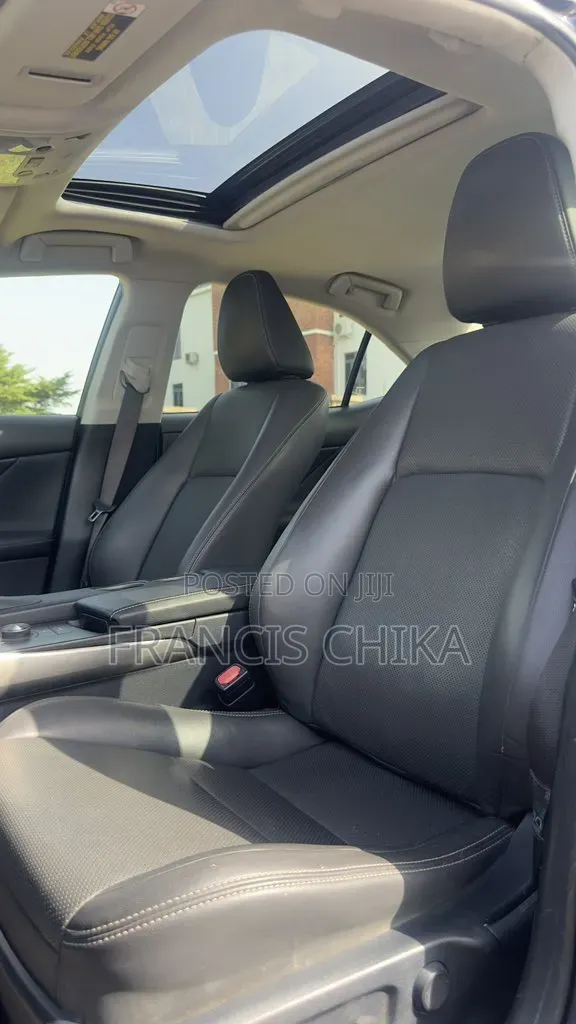 Lexus IS 200t 2016 Black