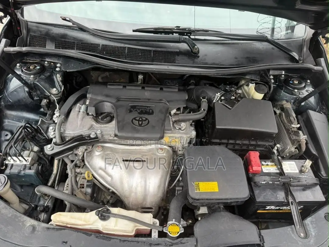 Toyota Camry SE 4dr Sedan (2.5L 4cyl 6A) 2016 Black
