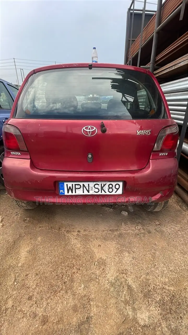 Toyota Yaris 1.4 2002 Red