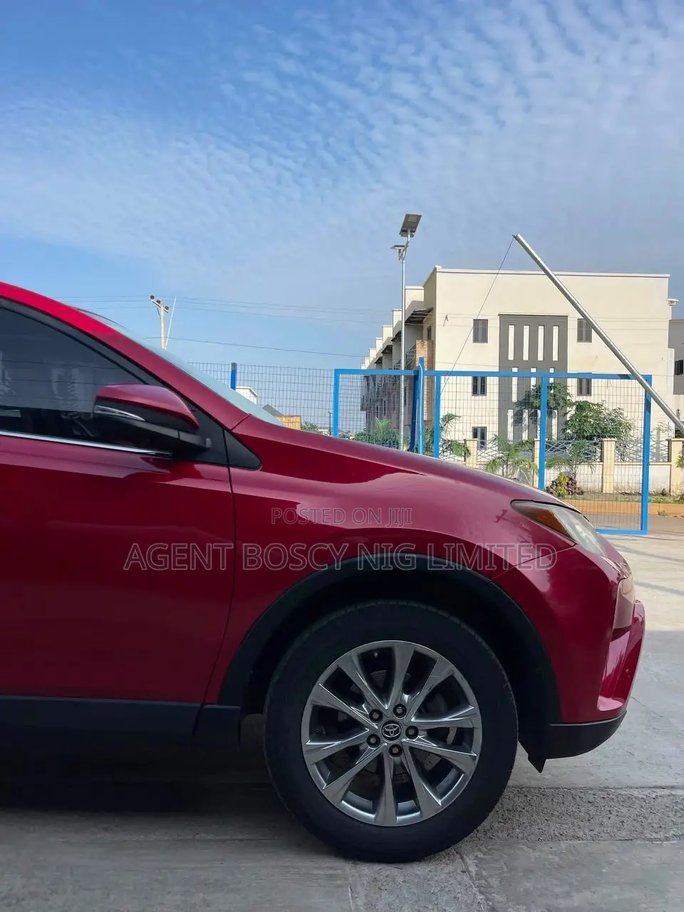 Toyota RAV4 Platinum FWD (2.5L 4cyl 6A) 2017 Red