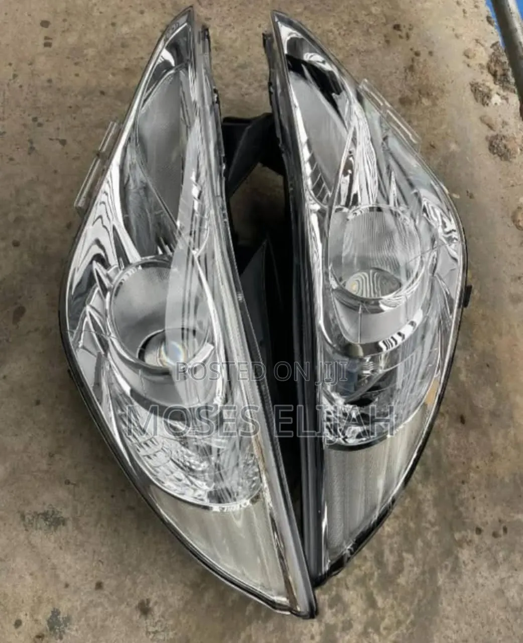 Full Light Hyundai Sonata 2012 Model