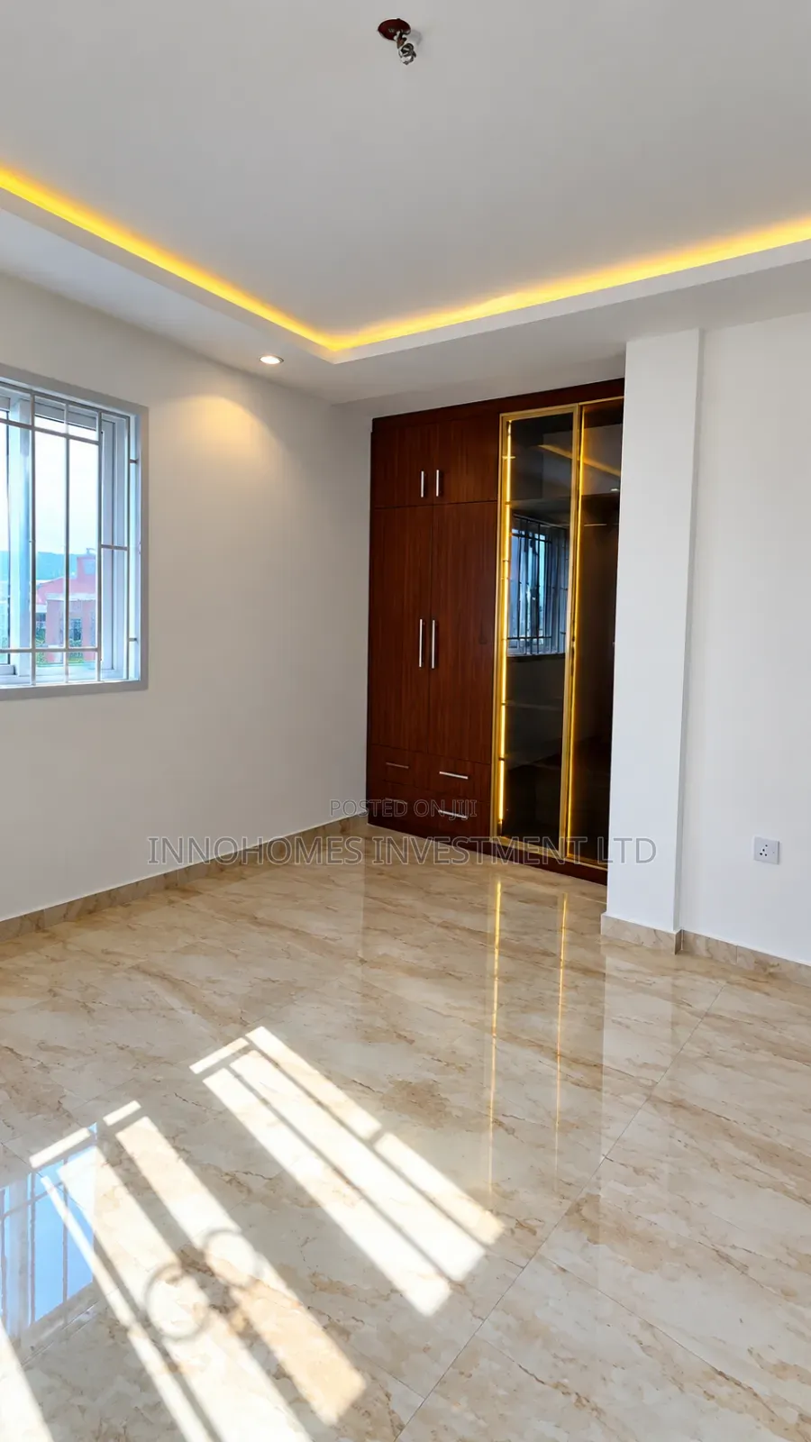 2bdrm Block of Flats in Apo Resettlement for sale