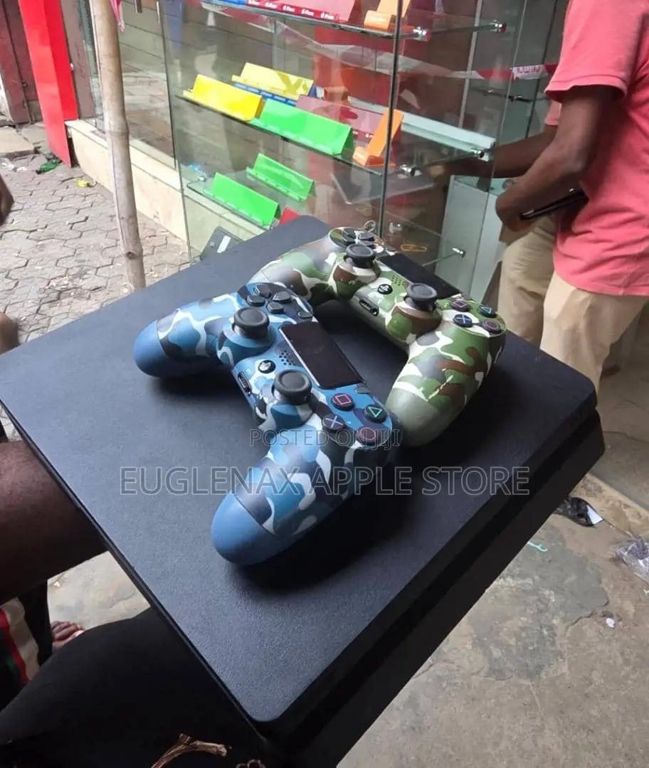 PS4 Slim/ 2pads/ 1TB Fully Loaded With Games