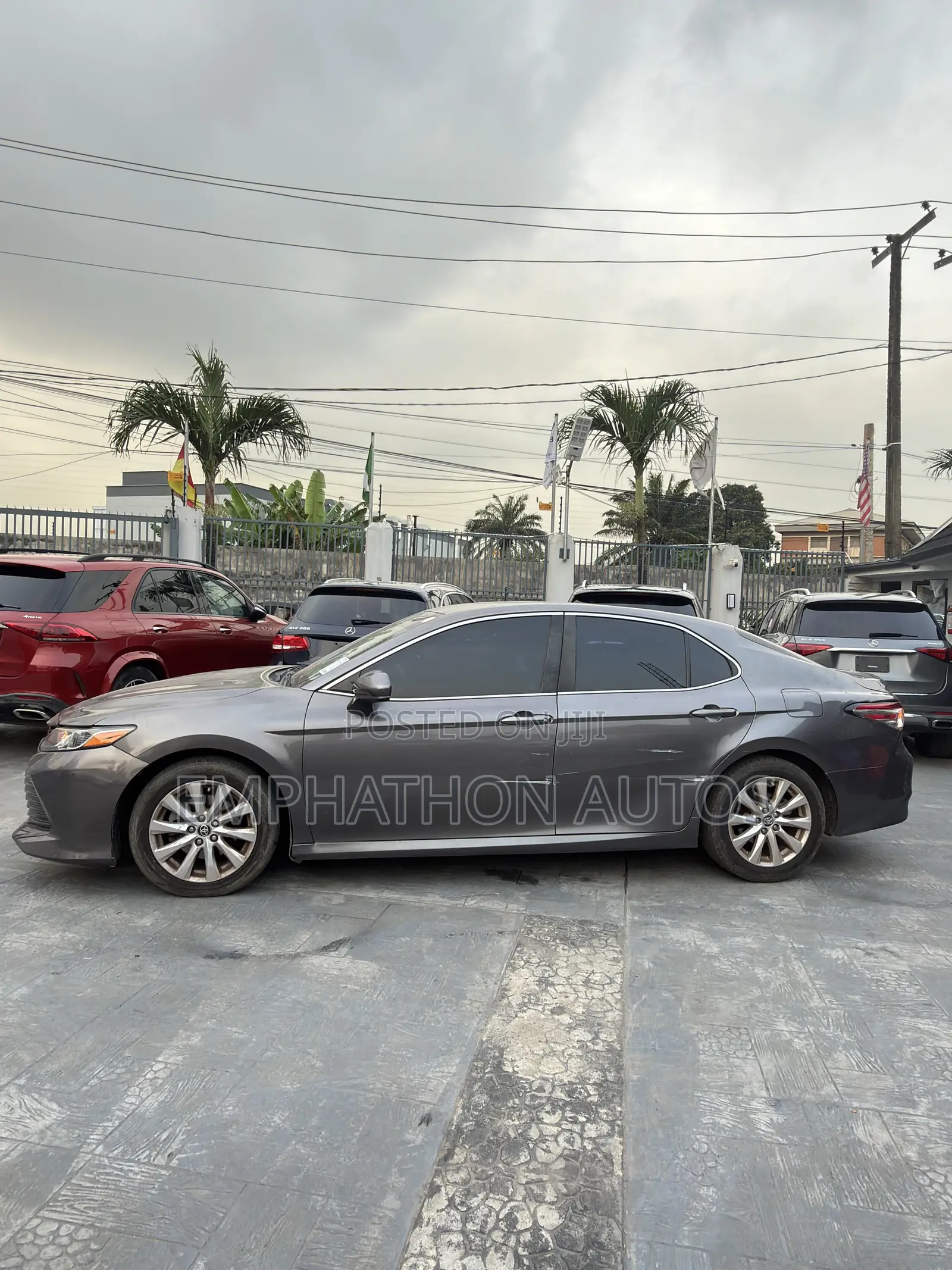 Toyota Camry 2018 Gray