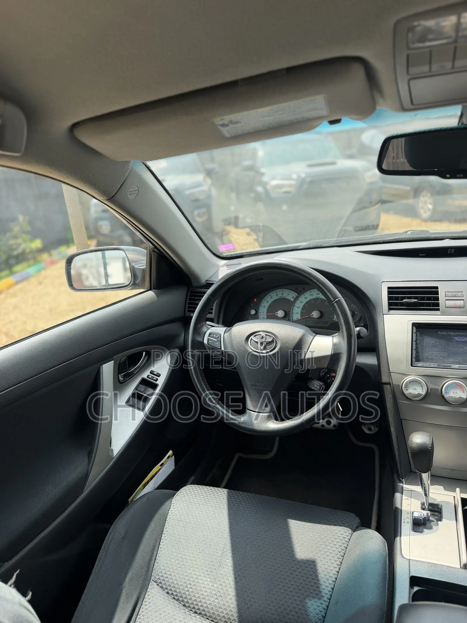 Toyota Camry SE 4dr Sedan (2.5L 4cyl 6AM) 2010 Gray