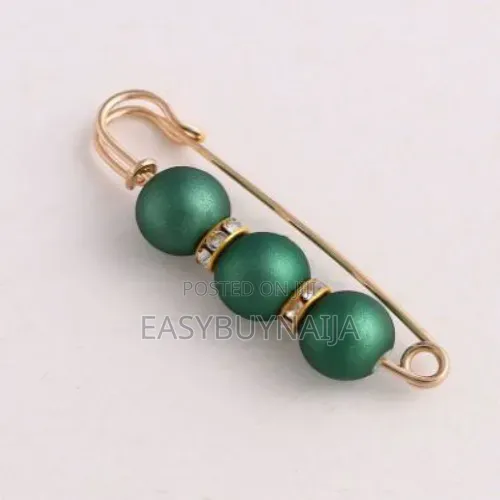 Elegant Artificial Pearl Brooch 9 in 1