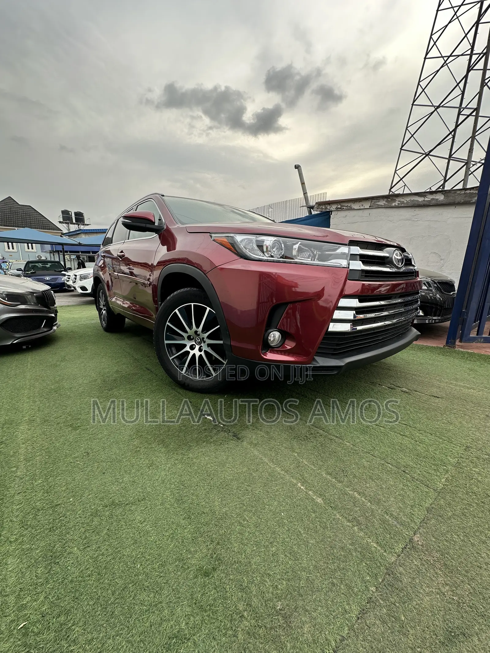 Toyota Highlander SE 4x4 V6 (3.5L 6cyl 8A) 2017 Red