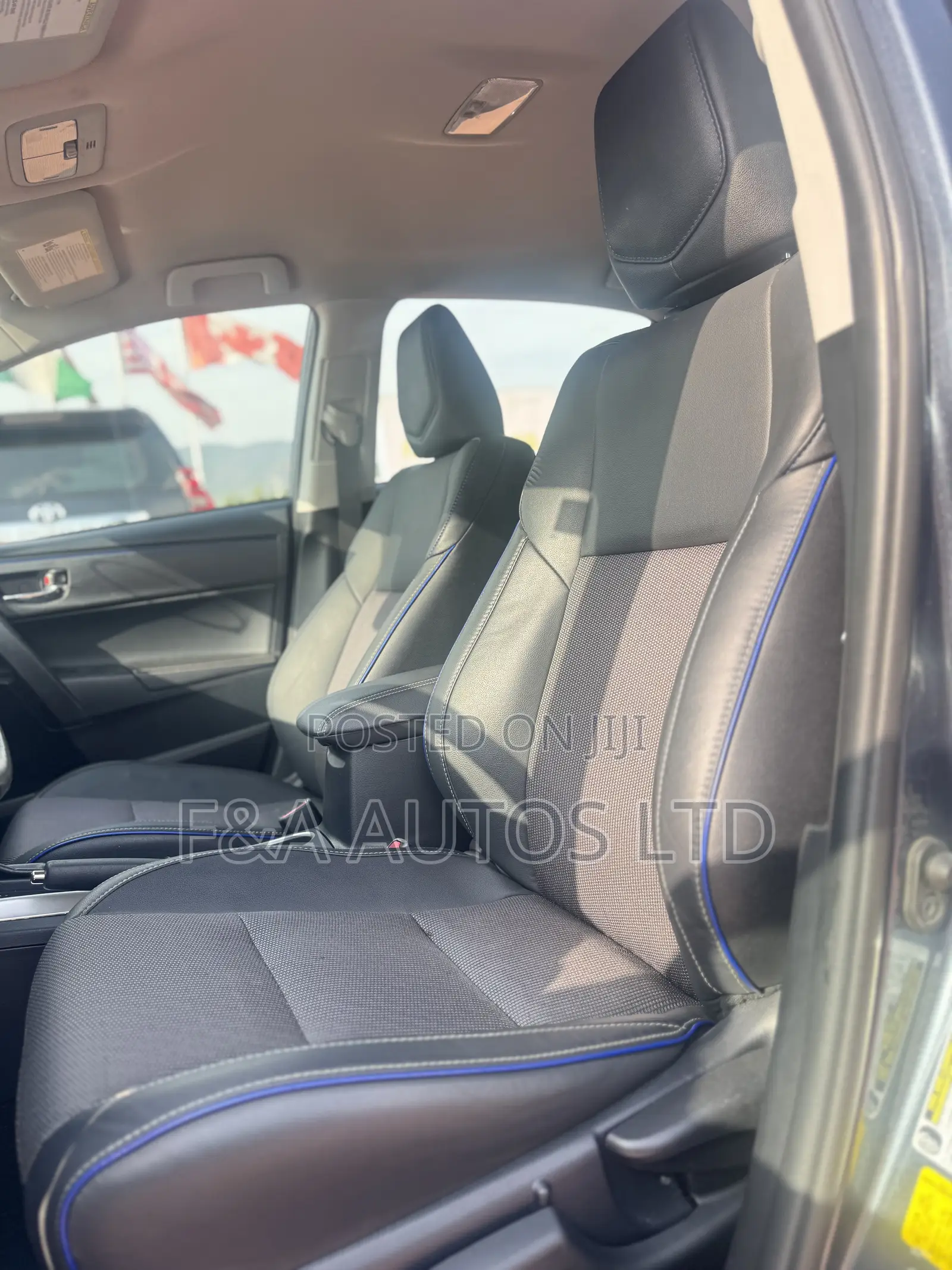 Toyota Corolla SE (1.8L 4cyl 6M) 2019 Gray