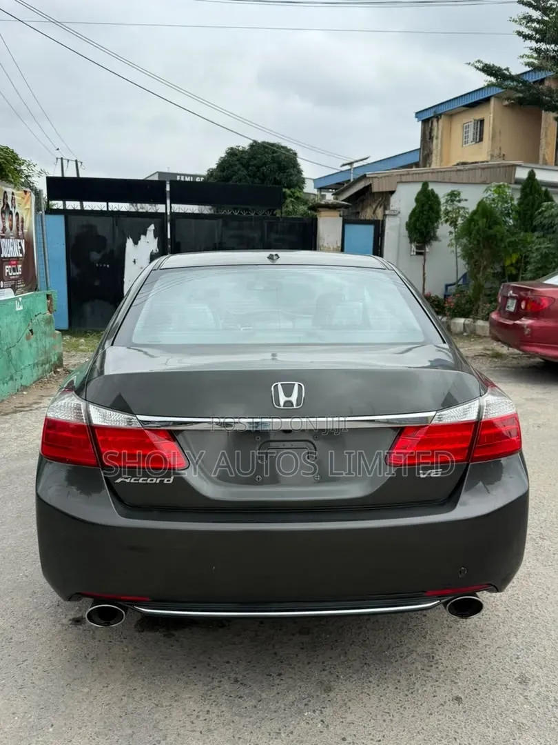Honda Accord EX-L V-6 2dr Coupe FWD (3.5L 6cyl 6A) 2013 Gray