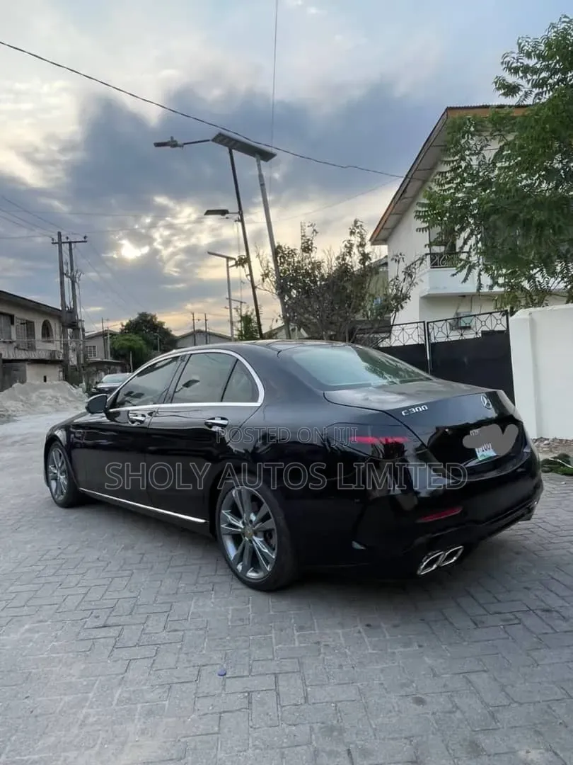 Mercedes-Benz C300 Base 4Matic Sedan AWD (2.0L 4cyl 7A) 2016 Black