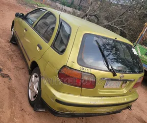 Nissan Almera 1.8 2000