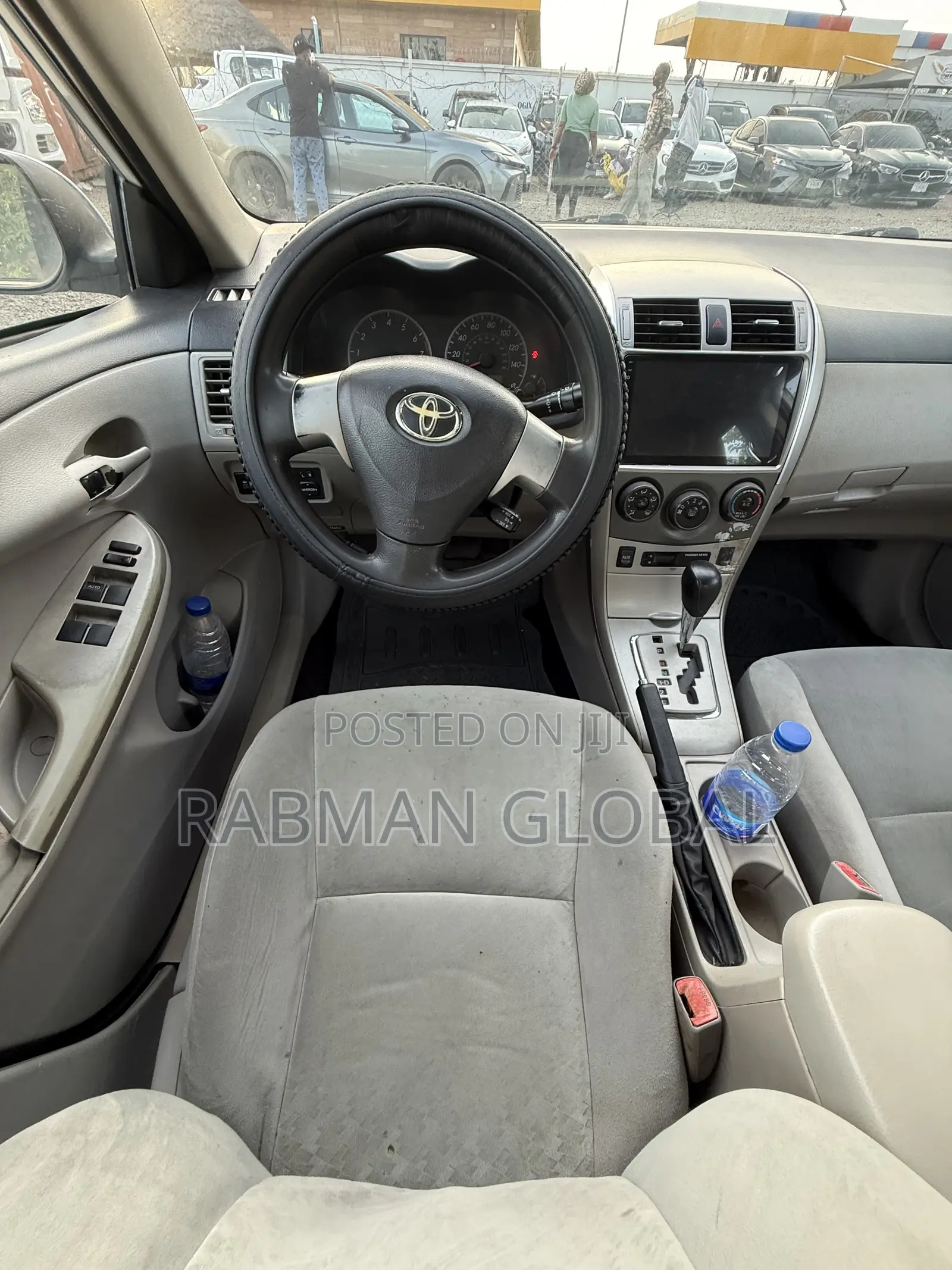 Toyota Corolla LE 4dr Sedan (1.8L 4cyl 4A) 2011 White