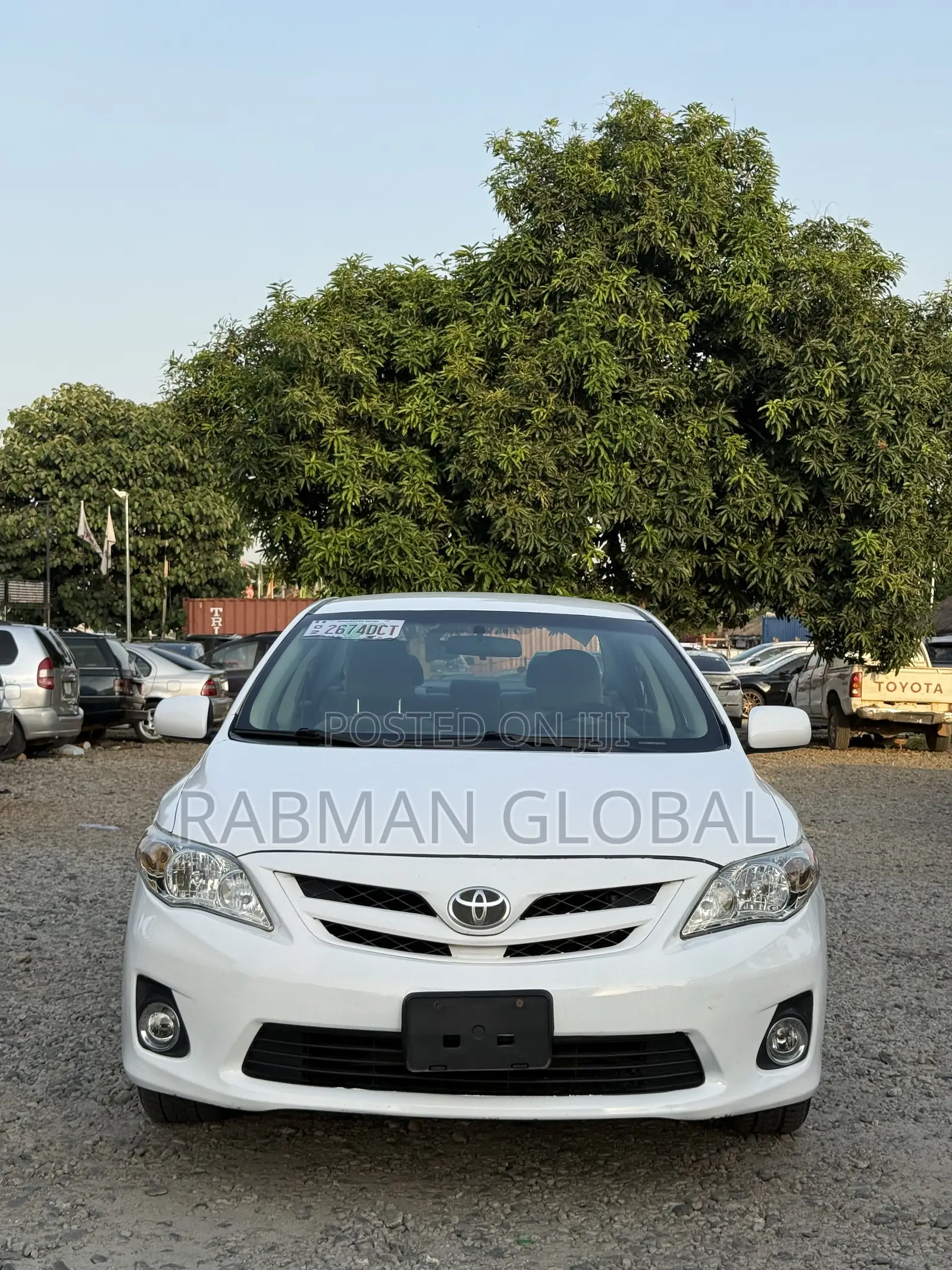 Toyota Corolla LE 4dr Sedan (1.8L 4cyl 4A) 2011 White