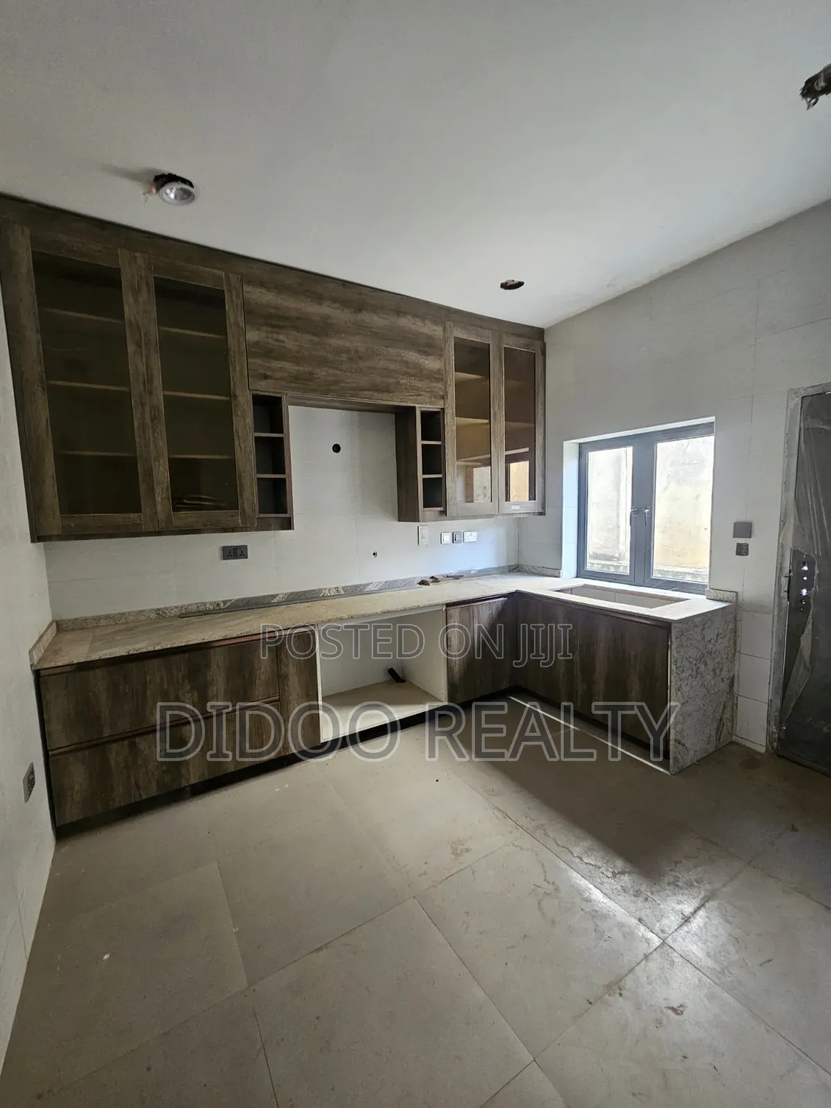 4bdrm Duplex in Mabushi for rent