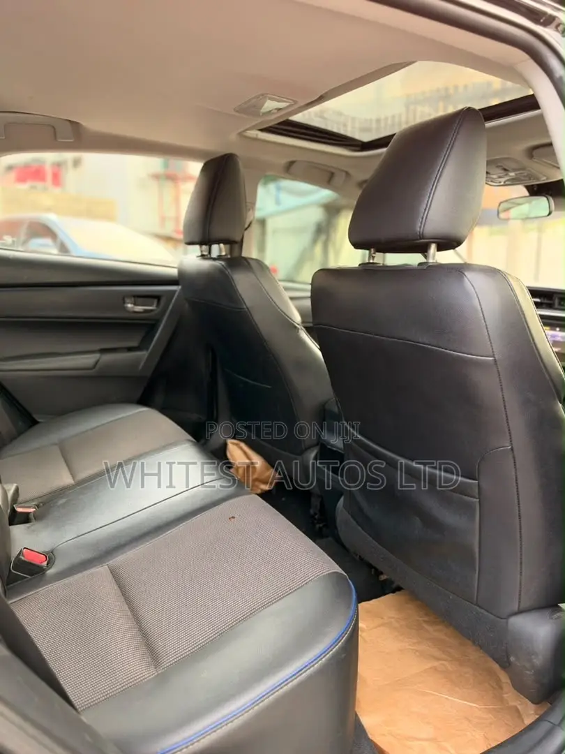 Toyota Corolla SE Special Edition 4dr Sedan (1.8L 4cyl CVT) 2017 Black