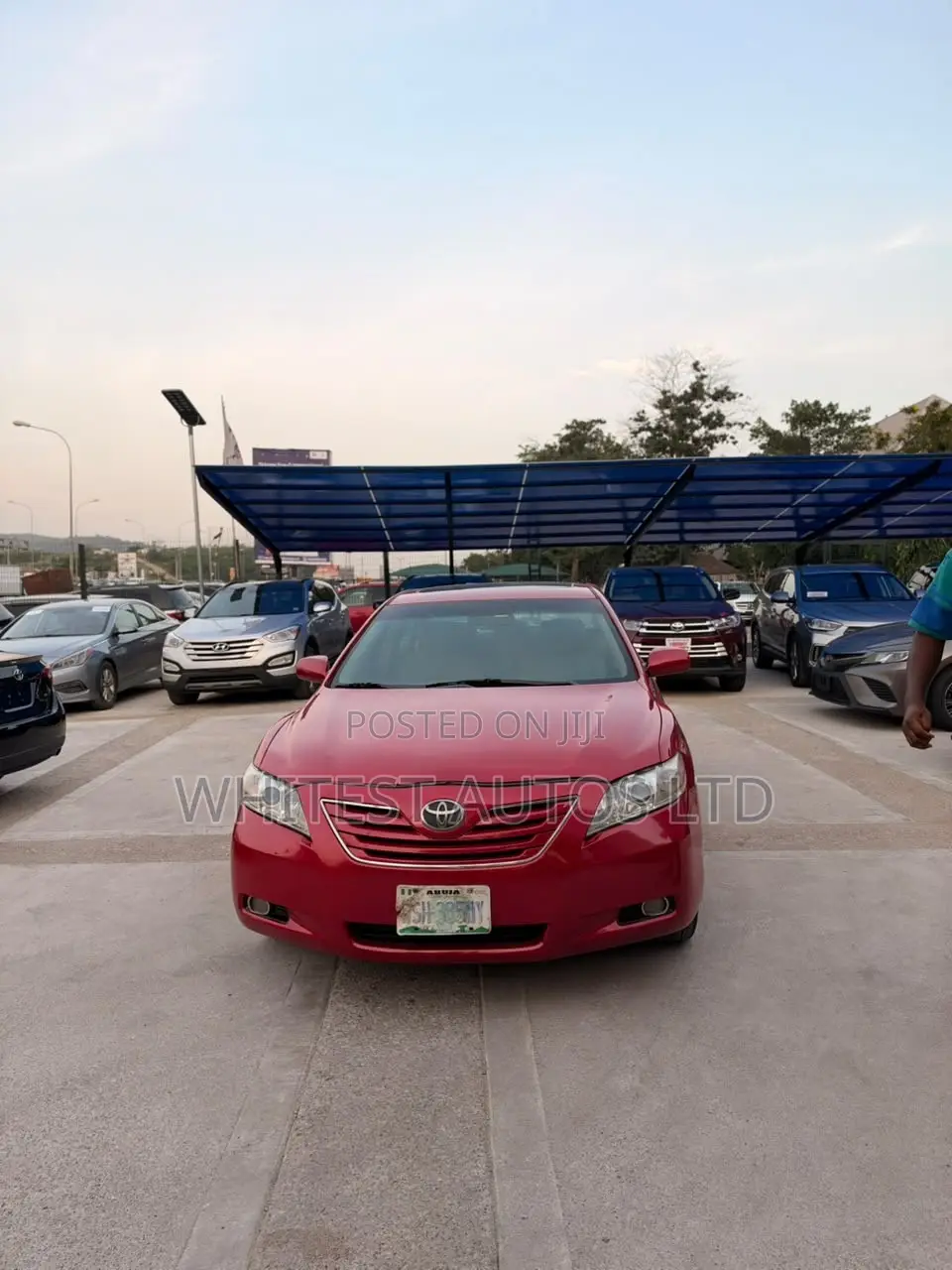 Toyota Camry XLE 4dr Sedan (2.4L 4cyl 5A) 2009 Red