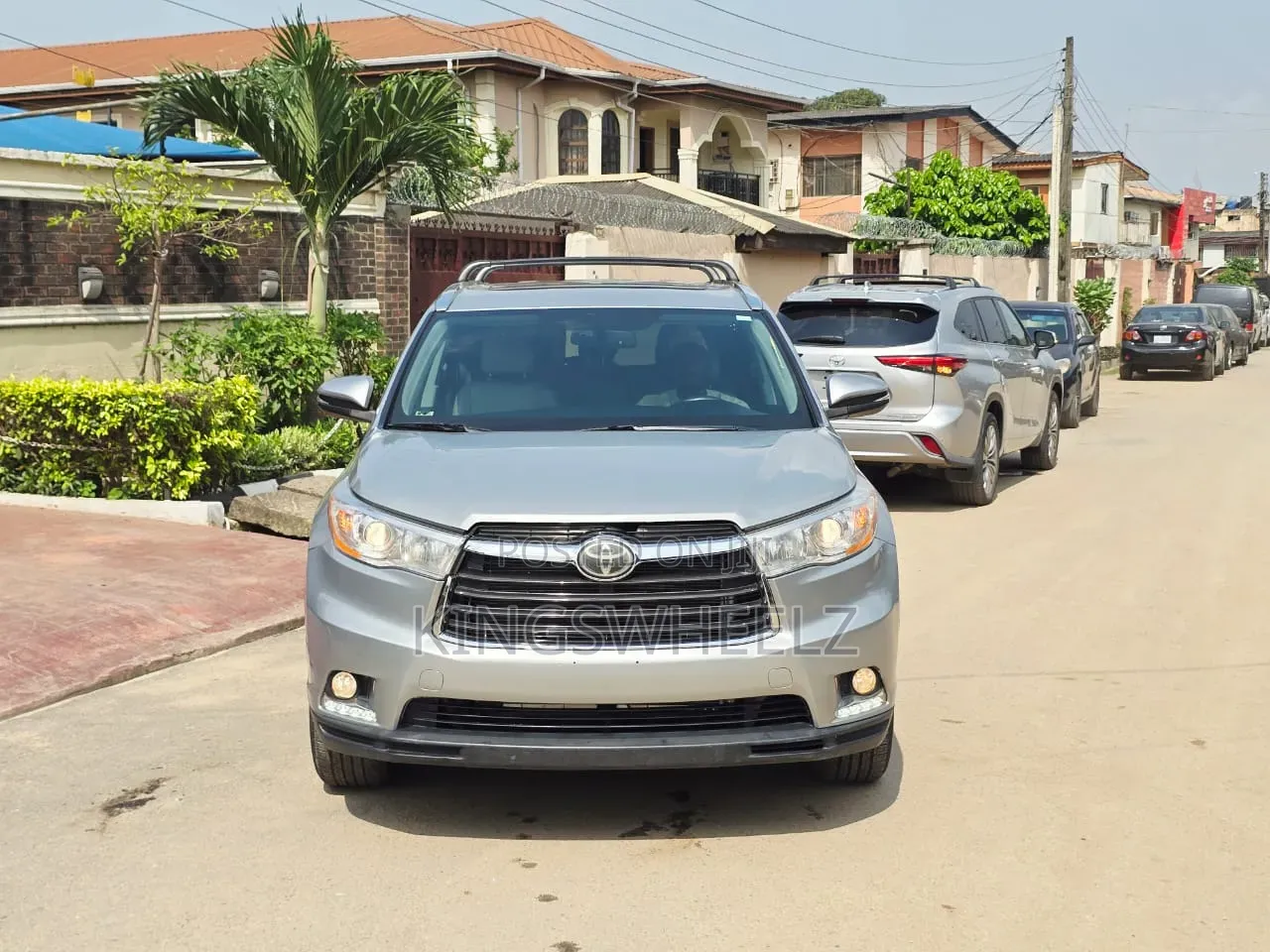 Toyota Highlander XLE V6 4x2 (3.5L 6cyl 6A) 2016 Silver