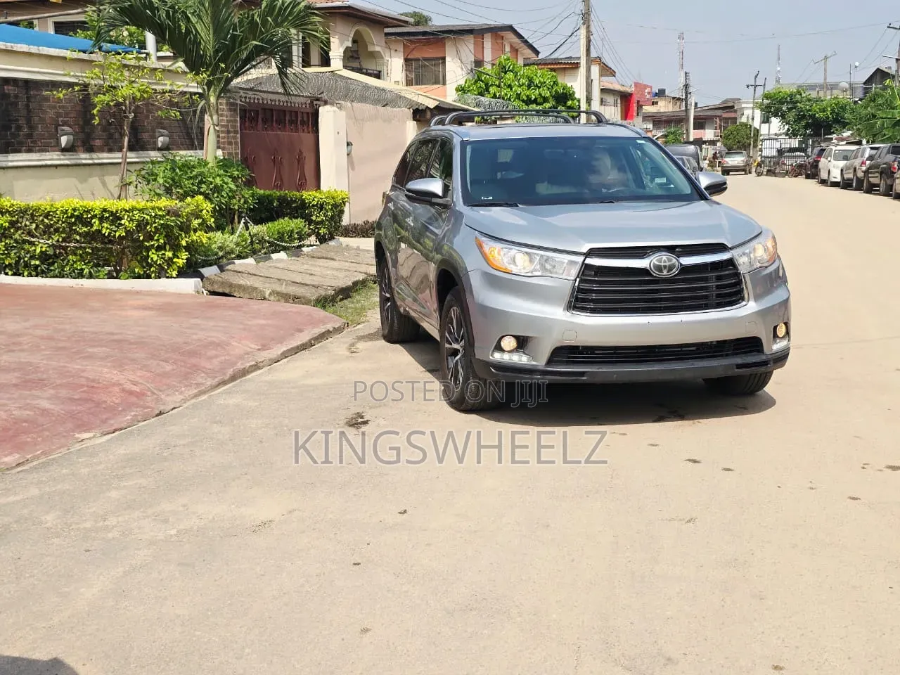 Toyota Highlander XLE V6 4x2 (3.5L 6cyl 6A) 2016 Silver