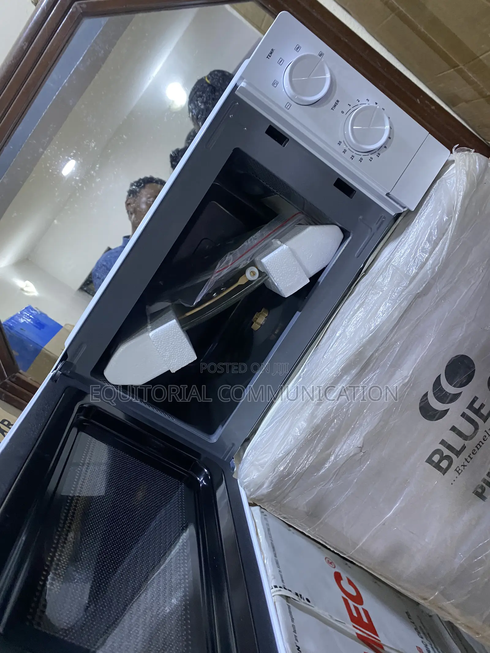 Hisense 7000W 20L Manual Microwave Oven Model H20MOWS14