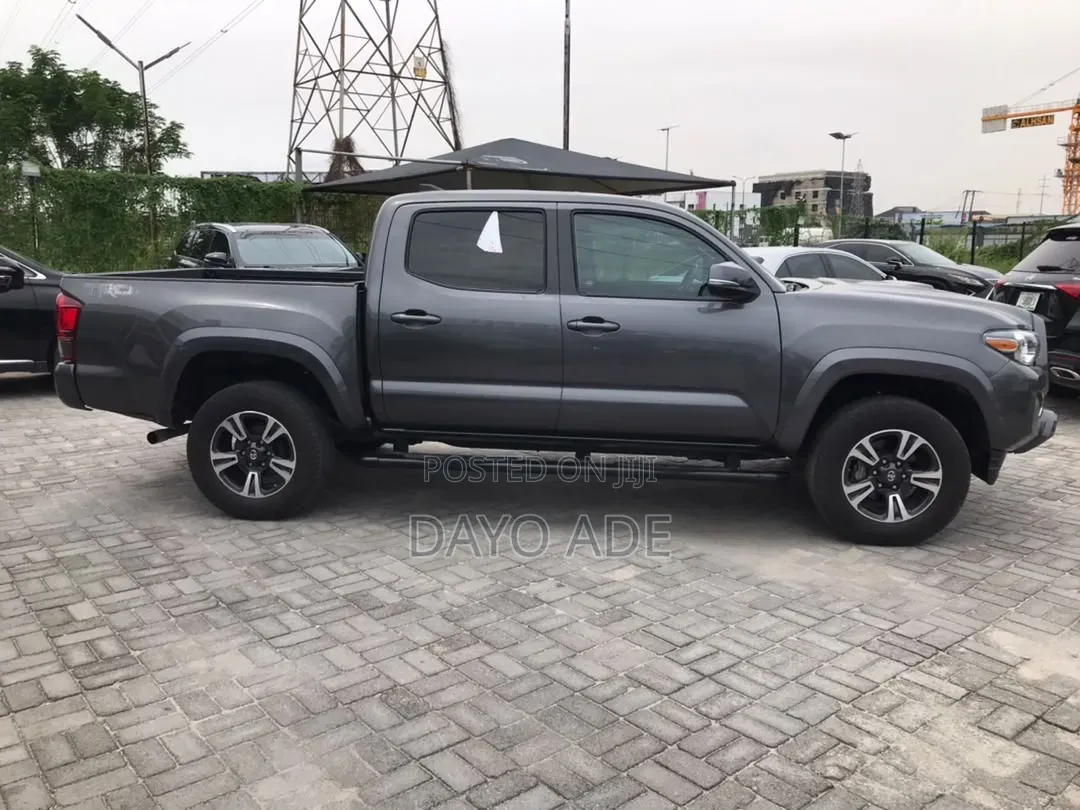 Toyota Tacoma TRD Sport 2019 Gray