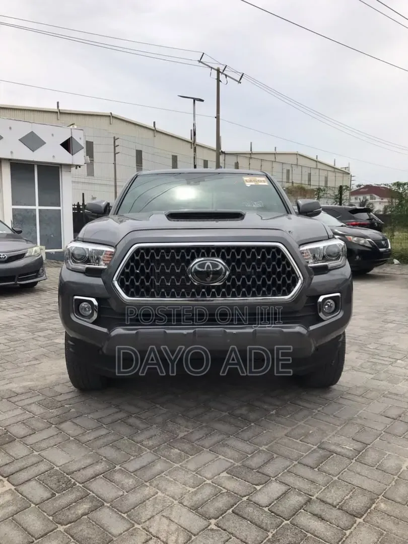 Toyota Tacoma TRD Sport 2019 Gray