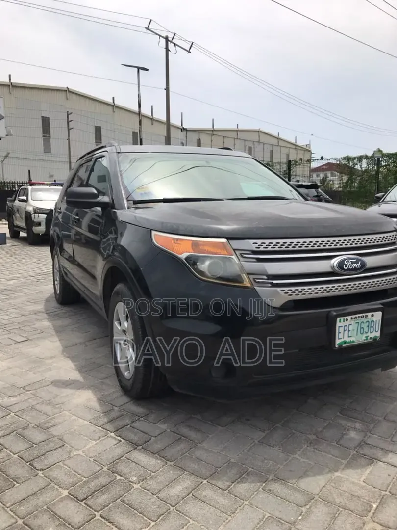 Ford Explorer Base 4dr 4x4 (3.5L 6cyl 6A) 2011 Black