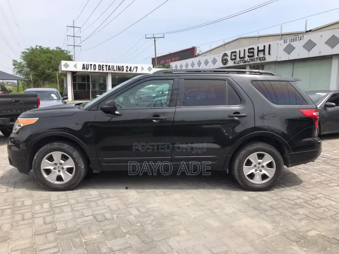 Ford Explorer Base 4dr 4x4 (3.5L 6cyl 6A) 2011 Black