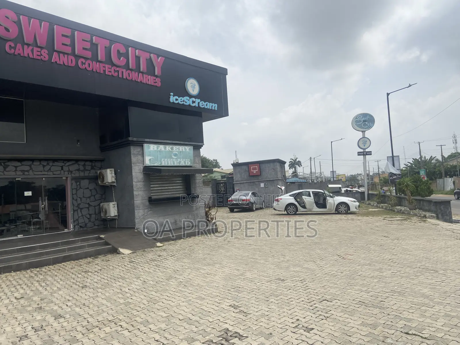 Commercial 4bdrm Duplex to Let on Awolowo Rd, Old Bodija Ibadan