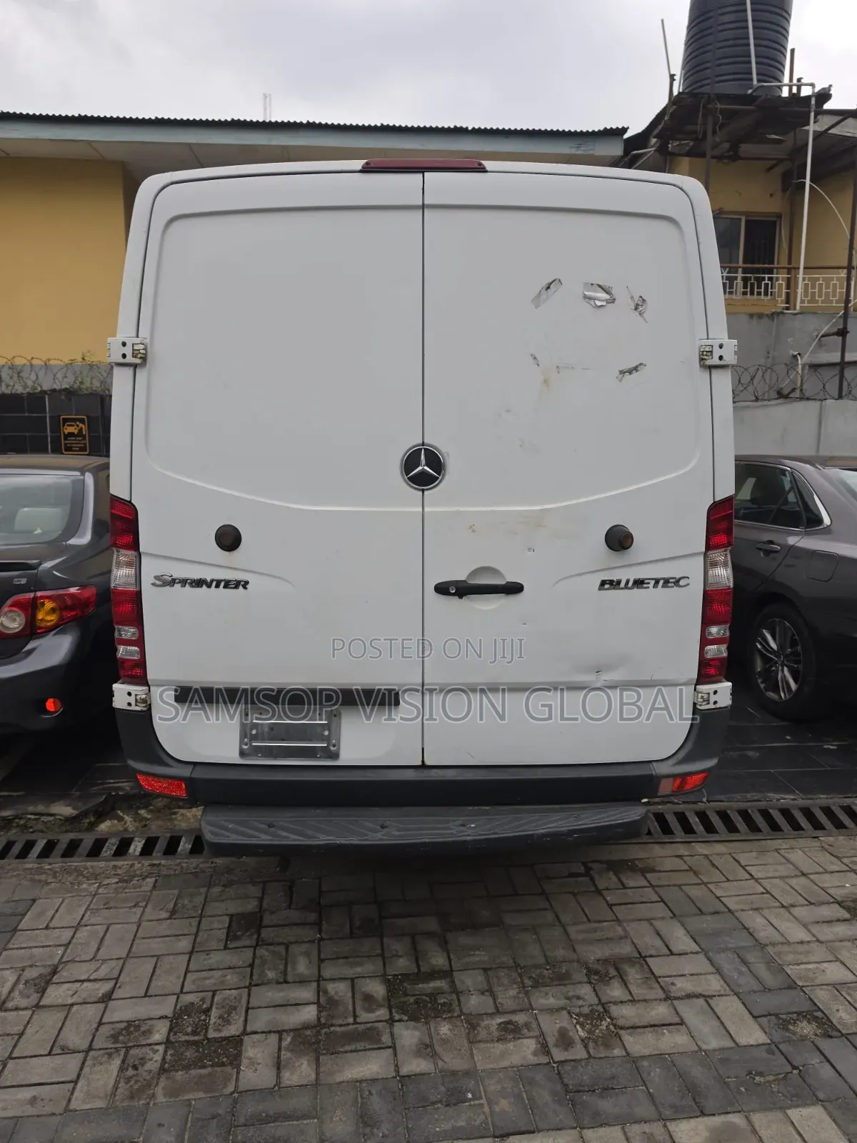 Mercedes Benz Sprinter 2012