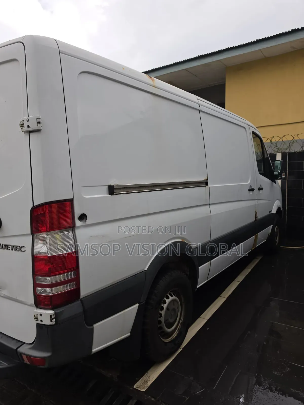 Mercedes Benz Sprinter 2012