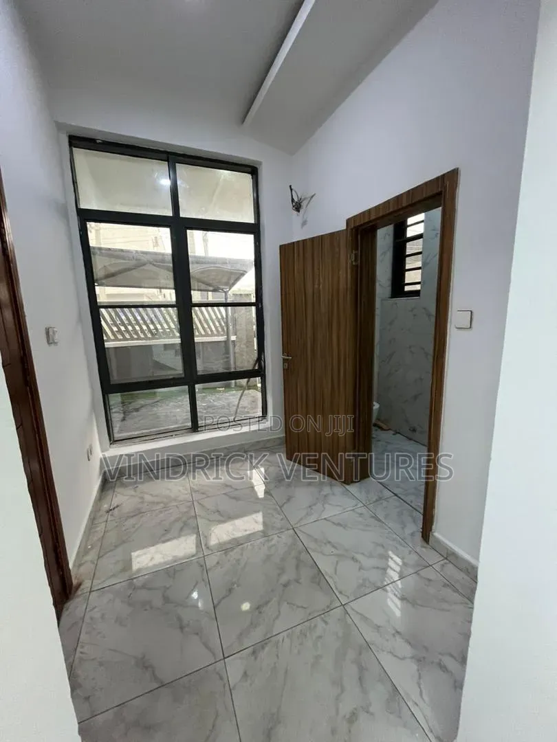 4bdrm Duplex in Lekki Palm City, Ado / Ajah for sale