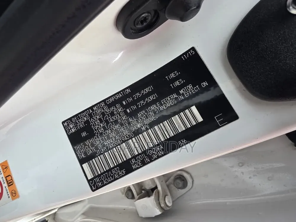 Lexus LX 570 (5 seats) AWD 2016 White