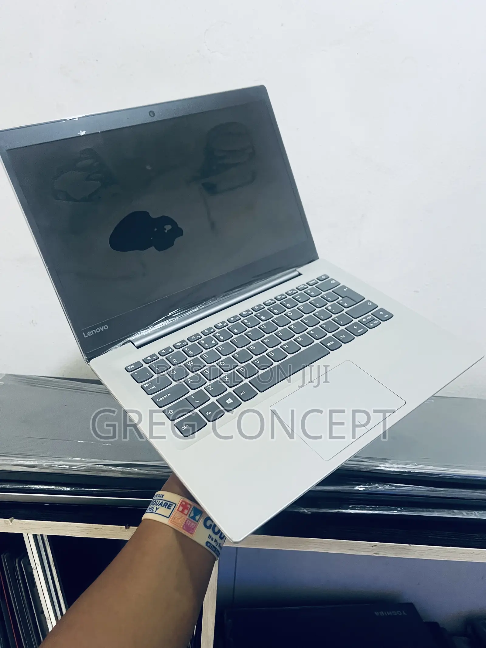 Laptop Lenovo IdeaPad 330S 8GB Intel SSD 128GB