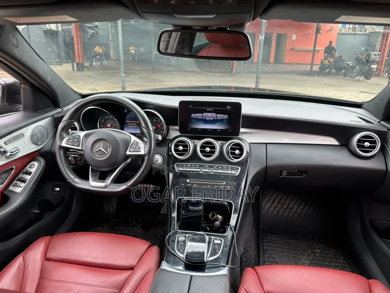 Mercedes-Benz C400 2016 Black