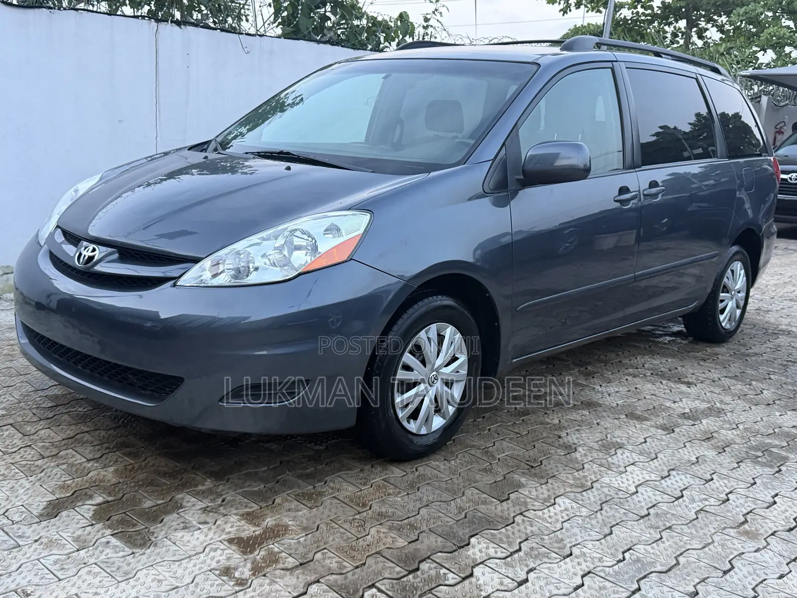 Toyota Sienna LE 2008 Gray