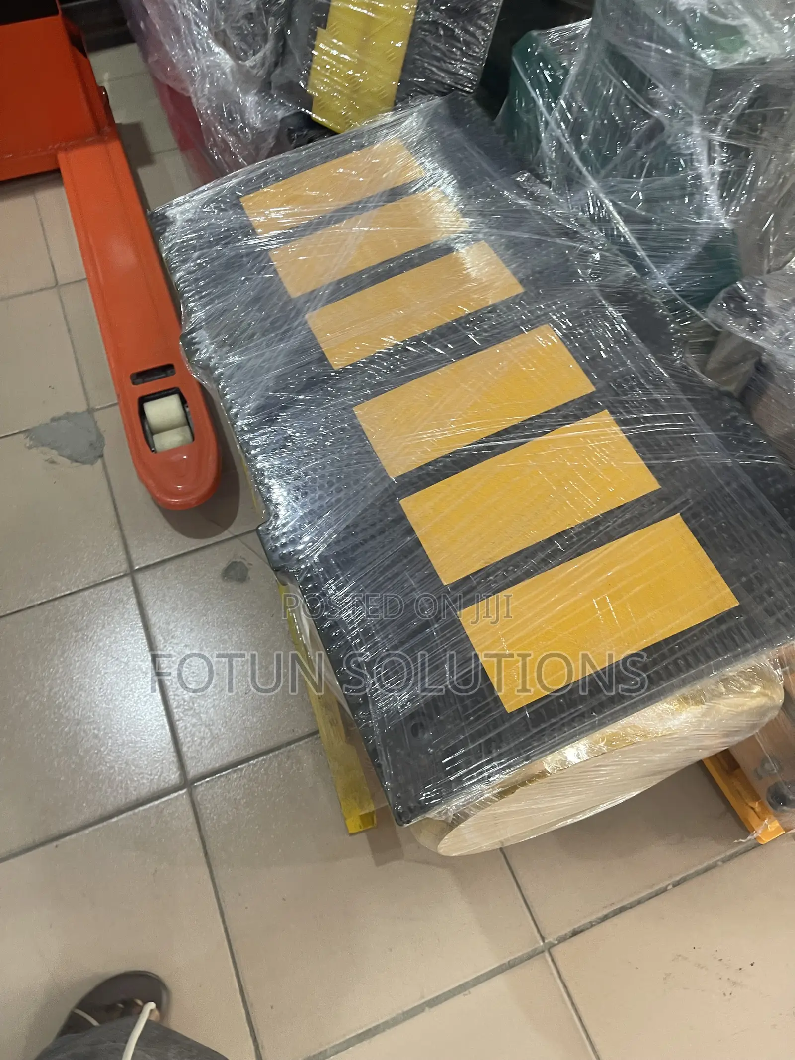 Heavy Duty Speed Breaker 90cm