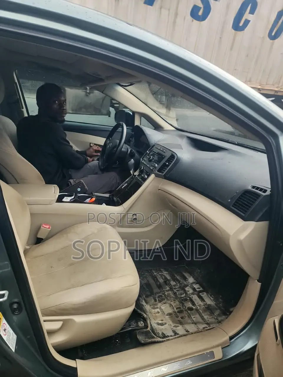 Toyota Venza 2011 Green