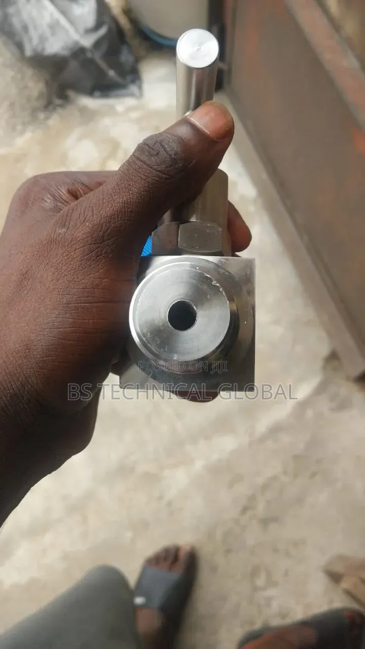1" Needle Valve 10k Pis