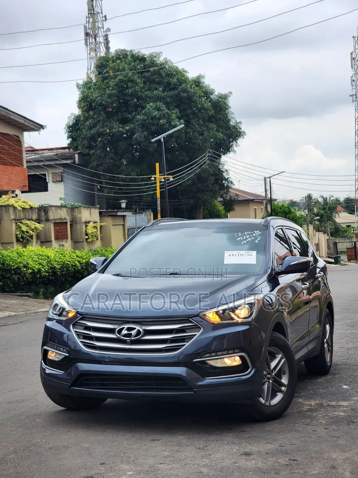 Hyundai Santa Fe SE FWD 2017 Blue
