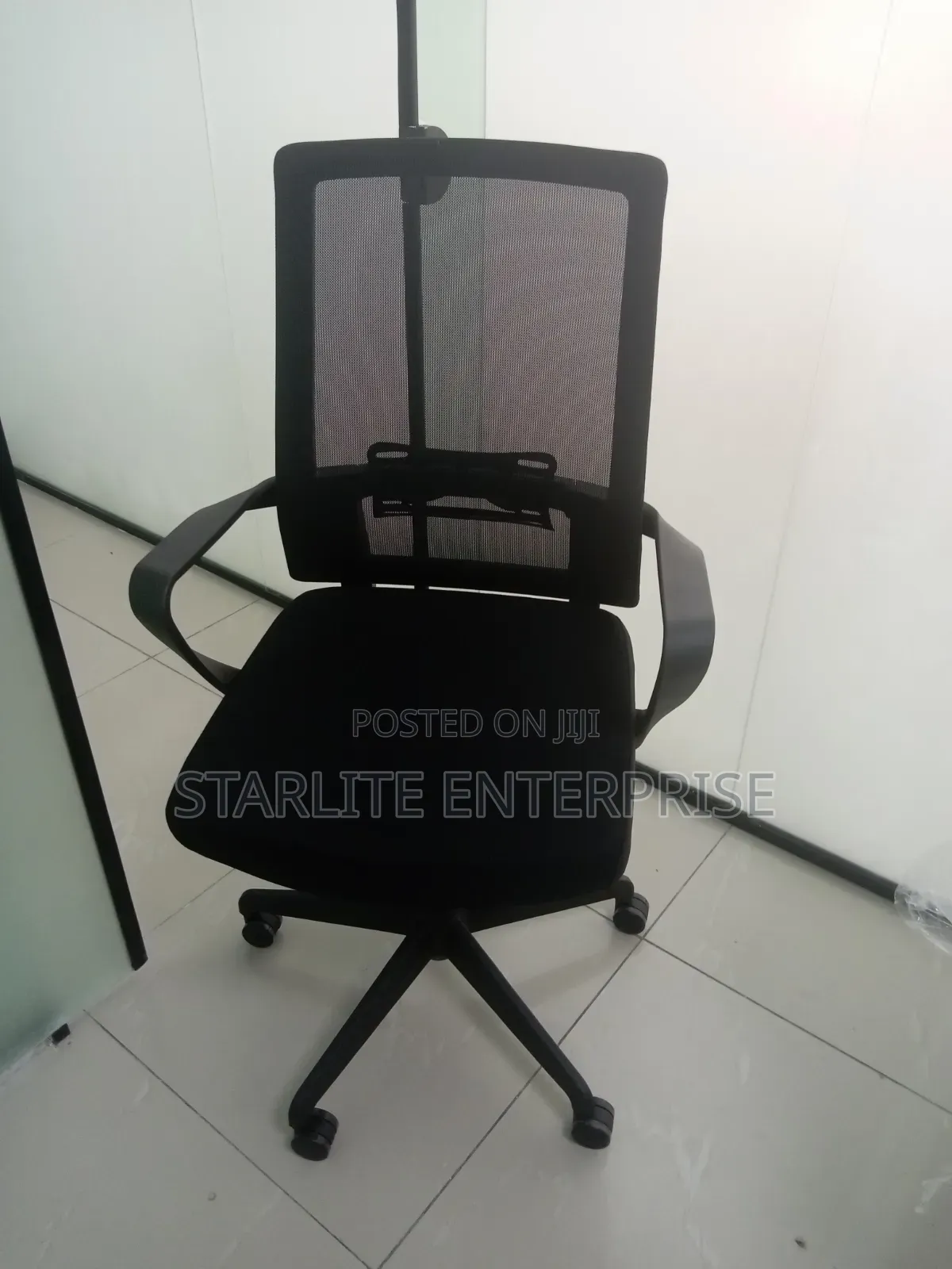 Office Standard Swivel Mesh Chair
