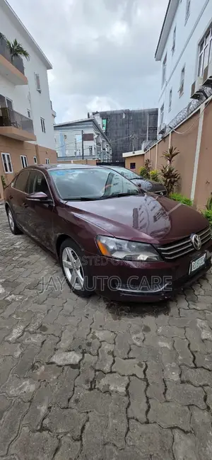 Volkswagen Passat 2.5 SE 2012 Burgundy